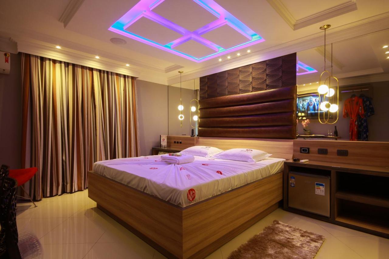 Gloria Plaza Hotel (Adults Only) Сао Паоло Екстериор снимка